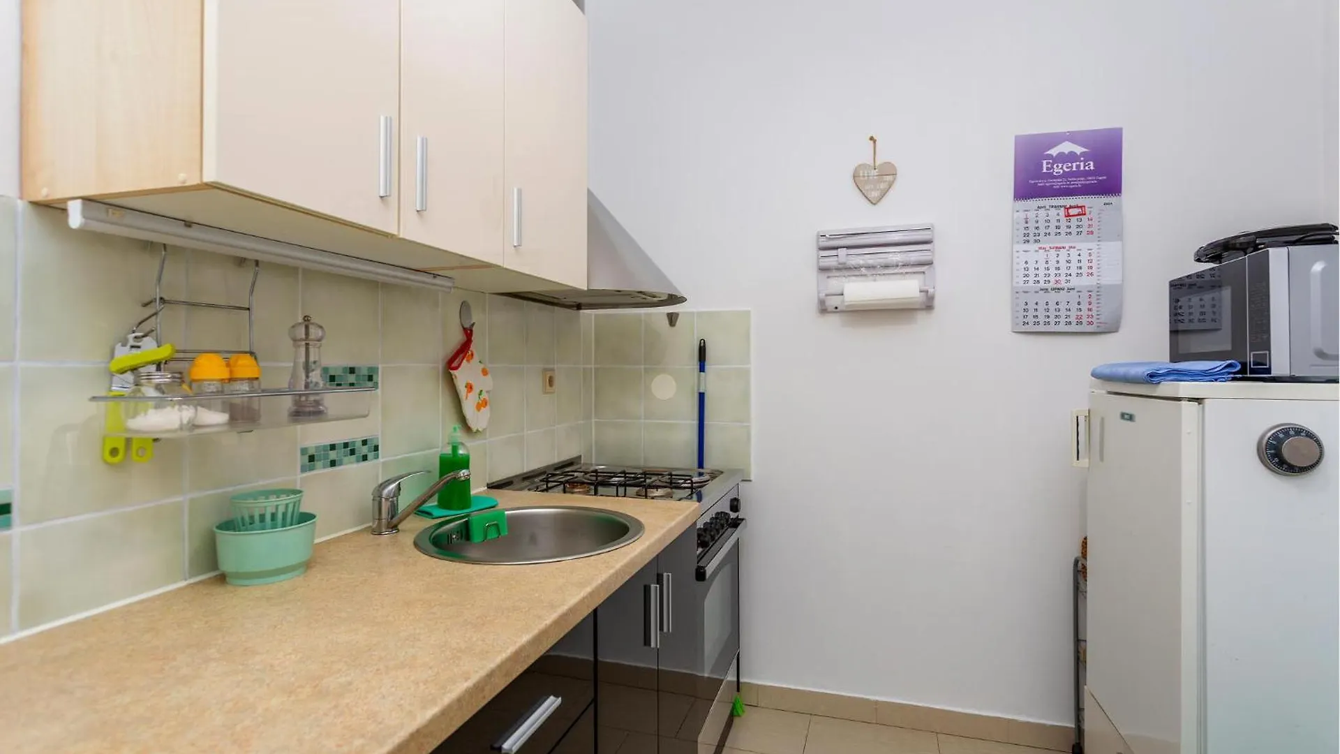2 Bedroom Nice Apartment In Skrbčići